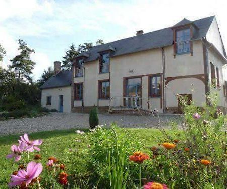 Le Moulin Aux Moines Acomodação com café da manhã Croissy-sur-Celle Exterior foto